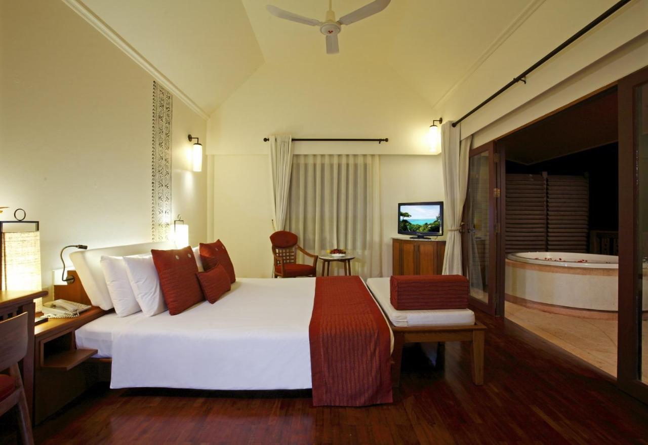 Centara Villas Phuket Карон Экстерьер фото