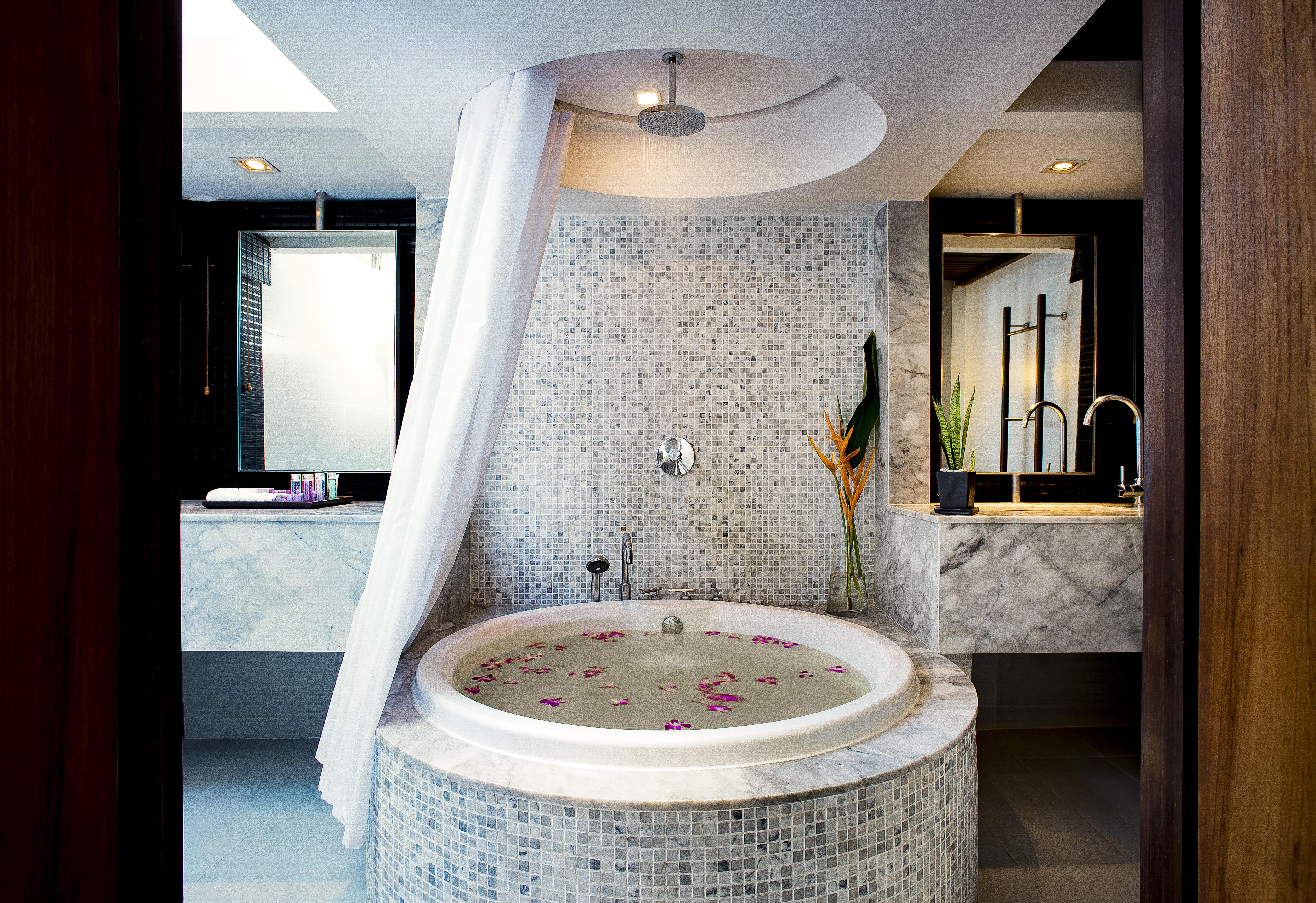 Centara Villas Phuket Карон Экстерьер фото